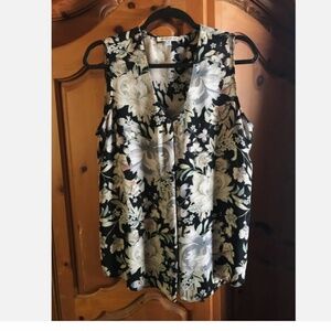 Rose + Olive silky floral v-neck tunic top